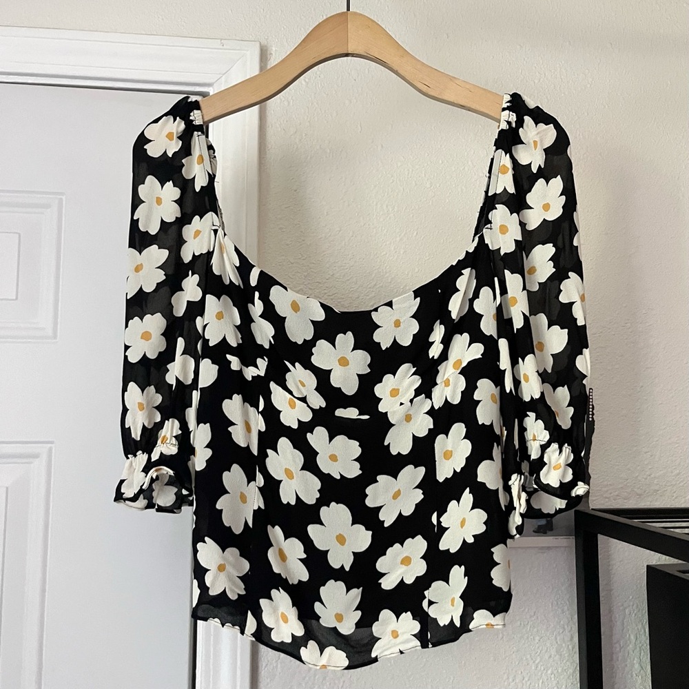 REFORMATION black white floral viscose puff short sleeve square neck crop top